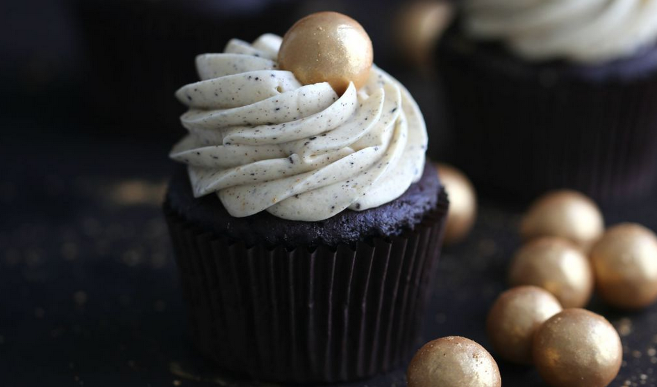 Cupcakes med chokolade og julelakrids