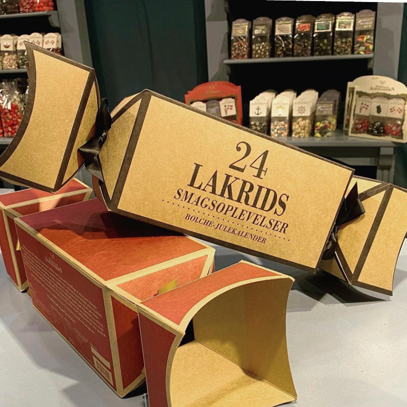 Almuegaarden julekalender med bolcher lakrids 2024 