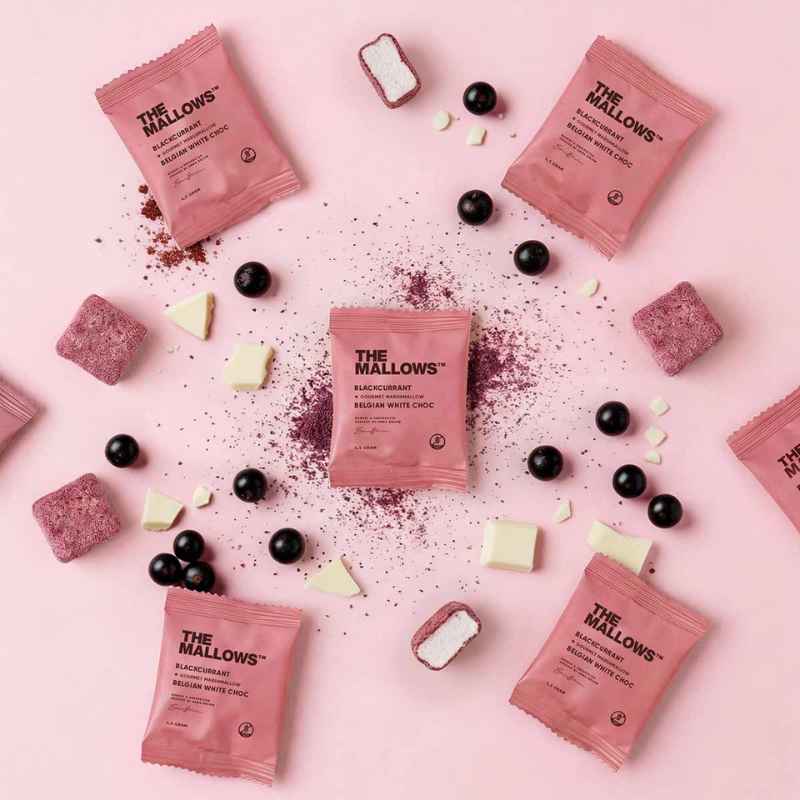 the mallows flowpack blackcurrant solbær og hvid chokolade individuelt indpakket
