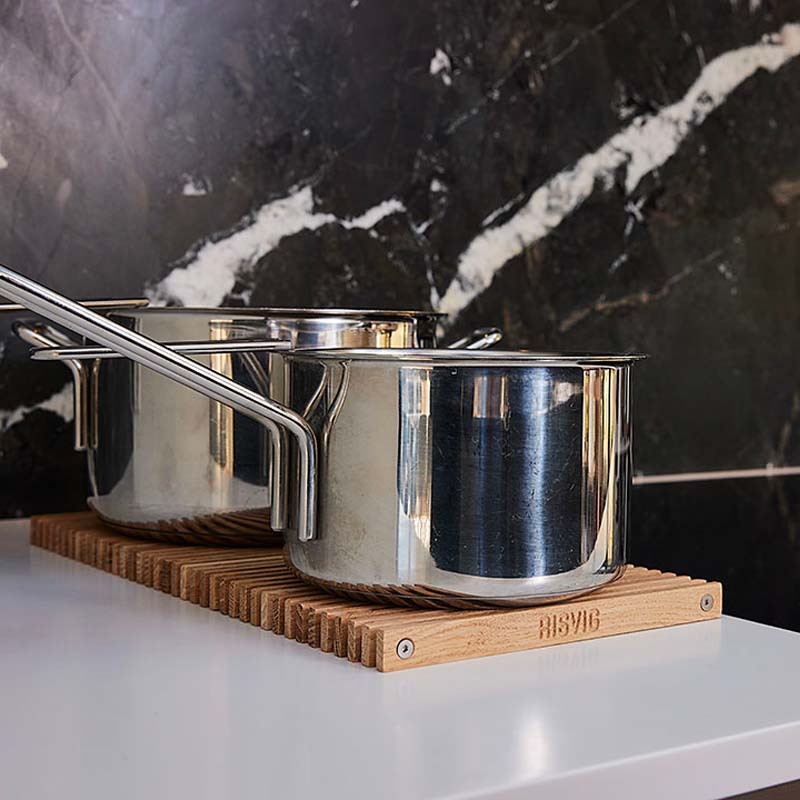 RISVIG - Bordskåner, 19x19cm.