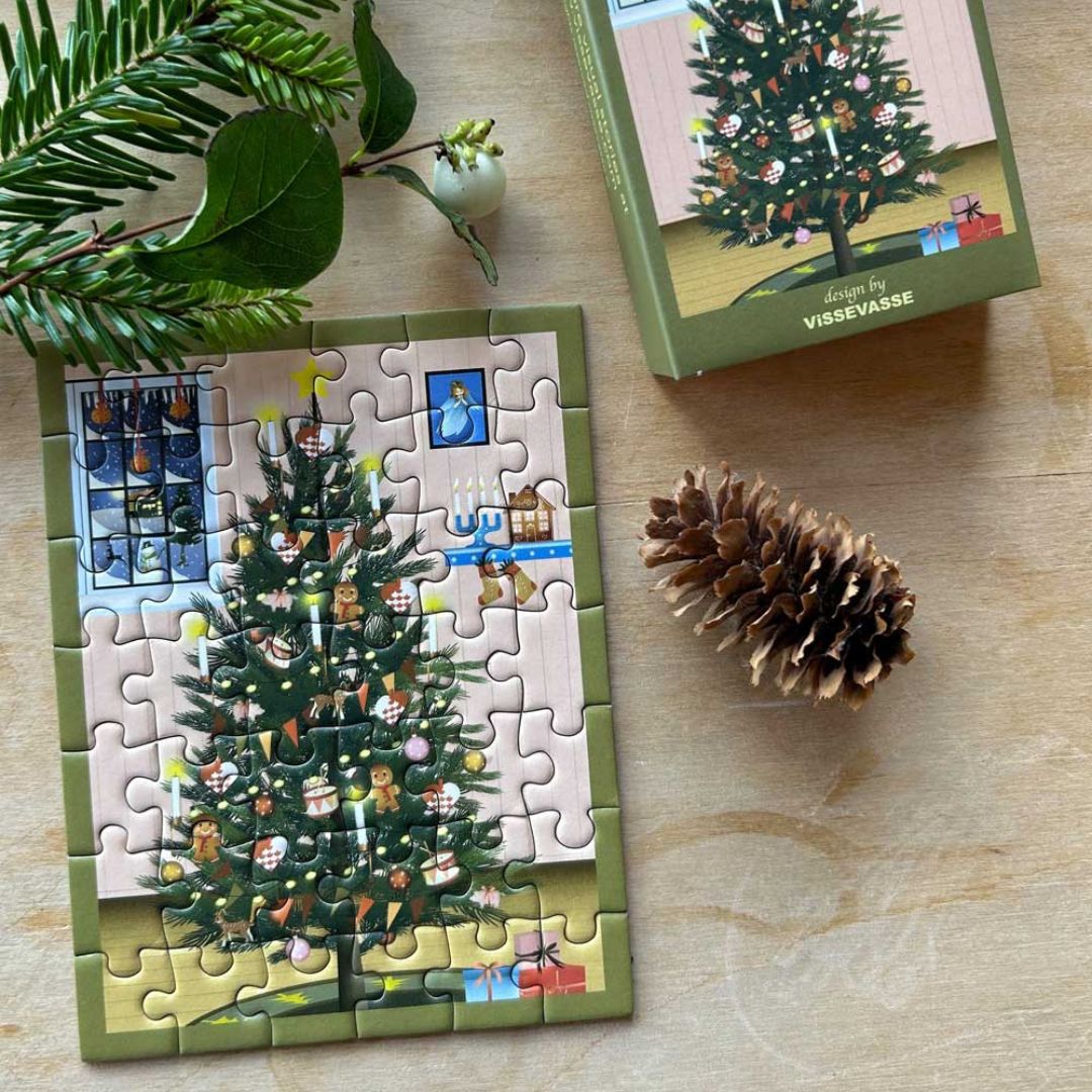 Glowing Christmas Tree – mini puslespil 42 brikker puzzle Vissevasse